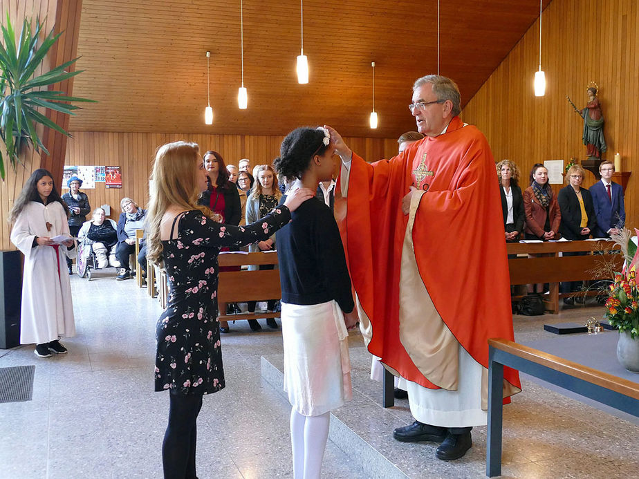 Firmung 2019 in Naumburg (Foto: Karl-Franz Thiede)